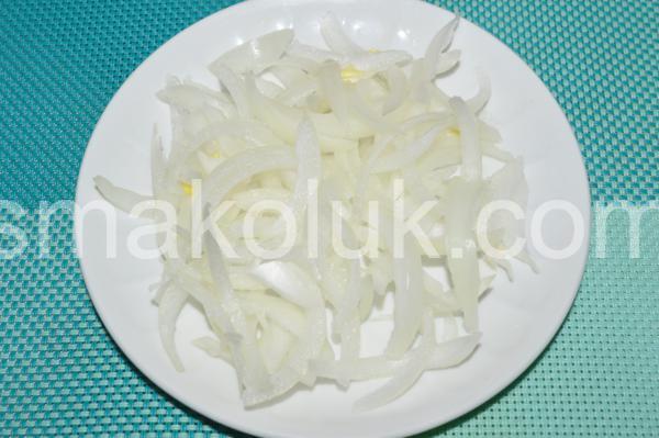1_салат з куркою, маринованими огірками та грибами