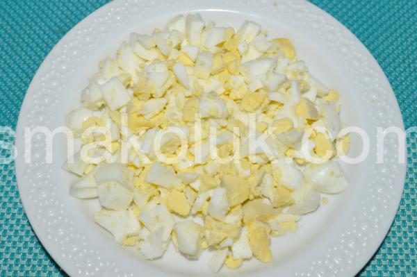 2_салат з крабовими паличками, яблуками та сухариками