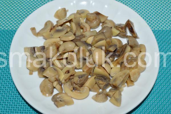 4_салат з куркою, грибами та шинкою