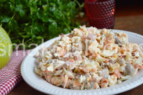 7_салат з куркою, грибами та шинкою