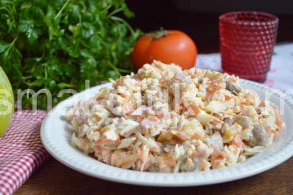 8_салат з куркою, грибами та шинкою