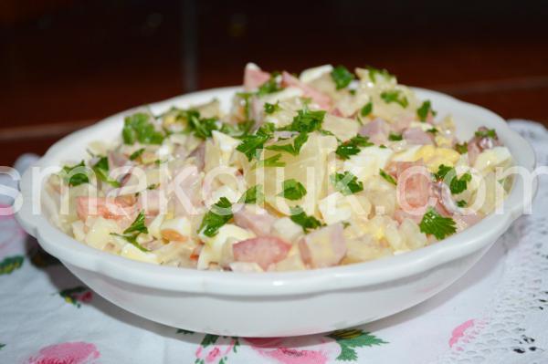 9_салат з шинкою, ананасами та помідорами