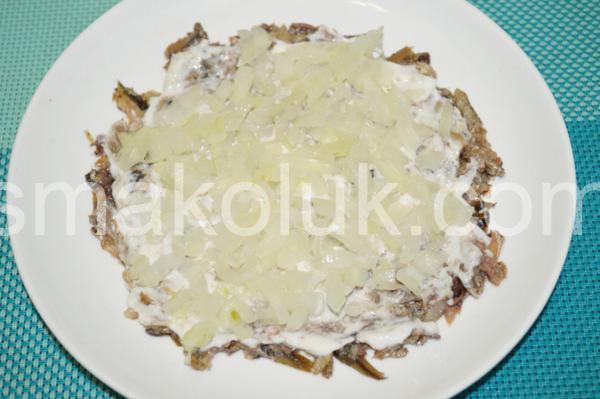 салат зі шпротами та сухариками 9_салат зі шпротами та сухариками