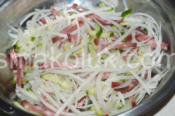 6_салат з редьки з ковбасою та огірками