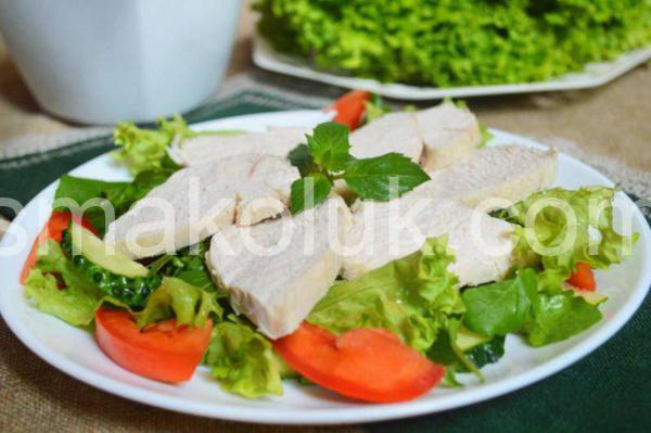 салат з руколою, куркою та помідорами 10_салат з руколою, куркою та помідорами