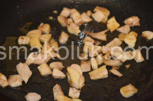 5_салат цезар з куркою та сухариками