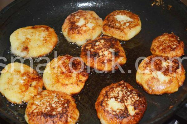 13_сирники з сиру з родзинками