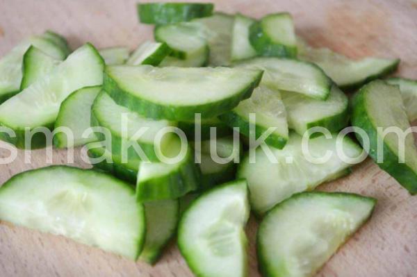 1_салат з редисом, огірками та крес-салатом