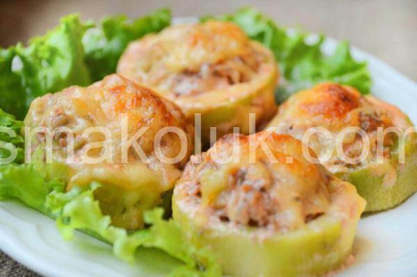 18_кабачки, фаршировані фаршем у духовці