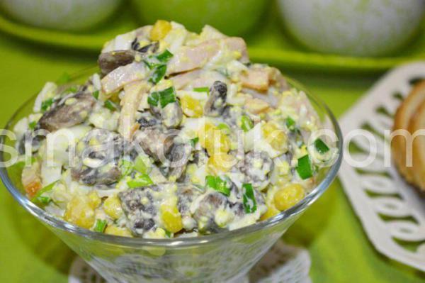 12_салат з грибами, шинкою та кукурудзою
