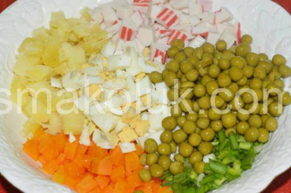 6_салат з крабовими паличками, горошком та картоплею 