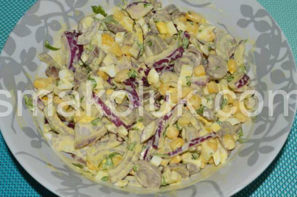 салат із курячих сердець з маринованою цибулею та кукурудзою 11_салат із курячих сердець з маринованою цибулею та кукурудзою