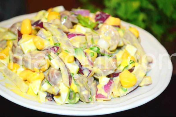 салат із курячих сердець з маринованою цибулею та кукурудзою 12_салат із курячих сердець з маринованою цибулею та кукурудзою