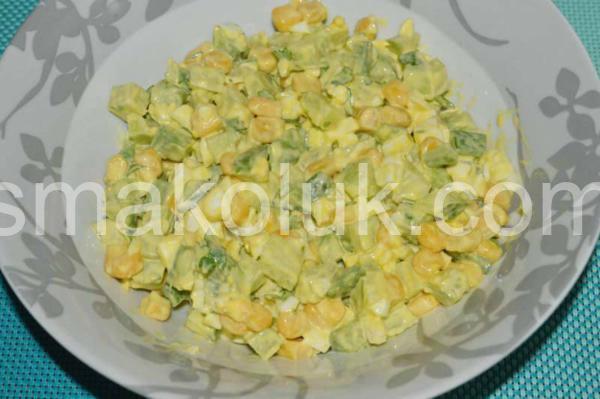8_салат із зеленої редьки з кукурудзою