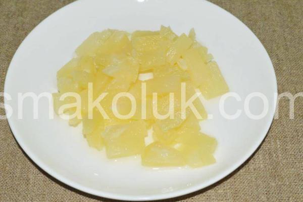 3_салат з куркою, ананасами та кукурудзою