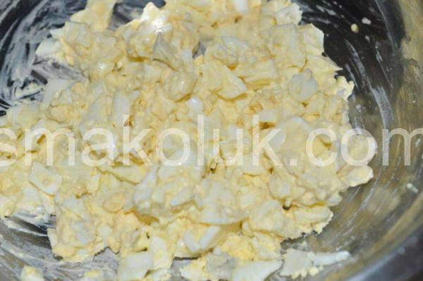 4_шаровий салат з крабовими паличками, огірком та помідорами